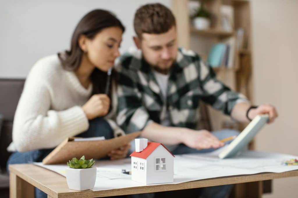 Comparison of housing voucher programs